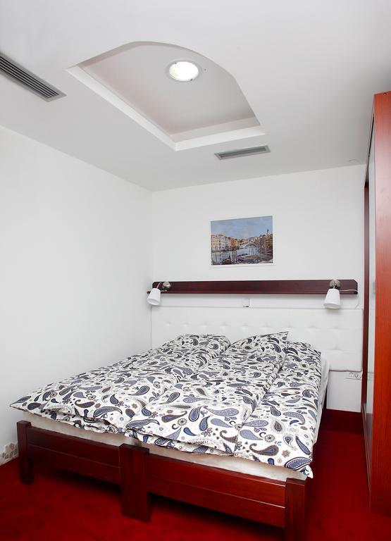 Guest House Isabel Zagabria Esterno foto