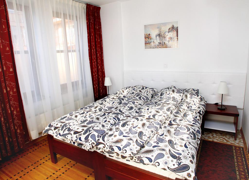 Guest House Isabel Zagabria Esterno foto